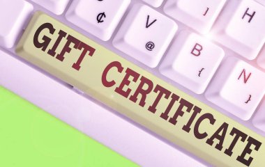 Kelime yazma hediye sertifikası. Alıcıya mal alma hakkını veren sertifika için iş konsepti.