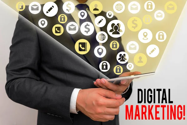 Πινακίδα κειμένου που δείχνει ψηφιακό μάρκετινγκ. Εννοιολογικά προϊόντα ή υπηρεσίες φωτογραφικού αγοράς που χρησιμοποιούν τεχνολογίες στο διαδίκτυο. — Φωτογραφία Αρχείου