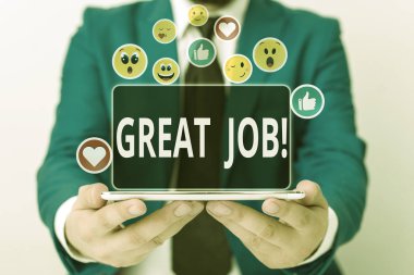 Harika İş 'i gösteren bir not yazıyorum. İş fotoğrafçılığı, birini iyi yaptığı bir şey için övmek için kullanılır..