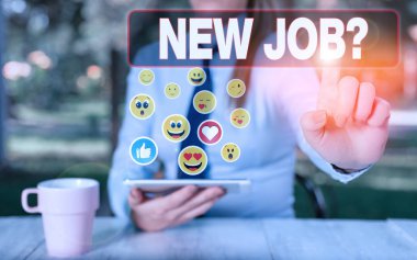 Yeni İş Sorusunu gösteren metin işareti. Birisi uygun olup olmadığını öğrenmek istedi Kavramsal fotoğraf resmi toplantı.