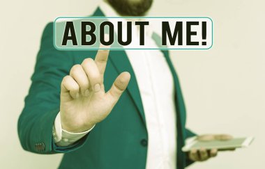 Hakkımda yazılan kavramsal el yazısı. İş fotoğrafı mesajı, birilerine iyi ve kötü mal varlığınızın listesini veriyor. Önünde işaret eden bir iş adamı..