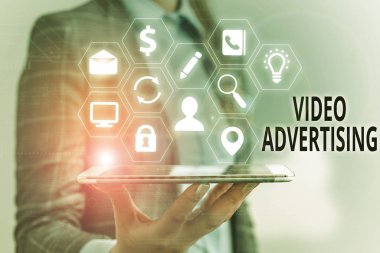 El yazısı metin video reklamcılığı. Kavram anlamı video içeren çevrimiçi ekran reklamlarını kapsar.