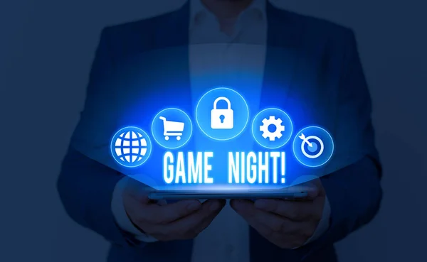 Tekst teken dat de Game Night weergeeft. Conceptuele foto meestal is het genoemd op volwassen speeldata zoals Poker met vrienden. — Stockfoto