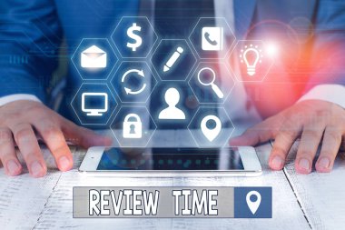 İnceleme Süresini gösteren kavramsal el yazısı. İş fotoğrafı metni düşünmek veya bir şey hakkında konuşmak için yeniden gözden geçirmek için zamanlamayı ayarlayın.