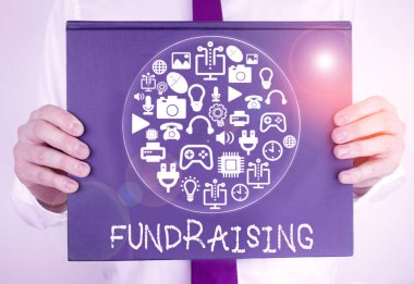 Bağış topladığını gösteren bir not yazıyorum. Özel bir amaç için para toplamak veya üretmek için iş fotoğraflarının sergilenmesi.