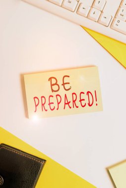 El yazısı metni hazır olsun. Kavram demek, her zaman bir şeyi yapmaya ya da halletmeye hazır olun demektir. Tablonun üzerinde pc klavyesi ve metin iletileri için boşluk kağıdını kopyalayın..