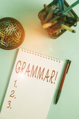 El yazısı gramer yazısı. Kavram, tüm sistem yapısı dili sözdizimi ve morfoloji Not Defteri ve bilgisayar faresi ile yazma teçhizatı anlamına gelir.