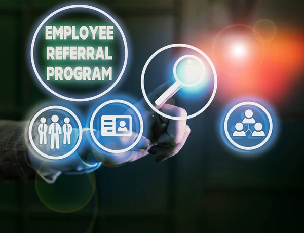 Handgeschreven tekst schrijven werknemer Referral programma. Concept betekent dat medewerkers worden beloond voor het introduceren van rekruten. — Stockfoto