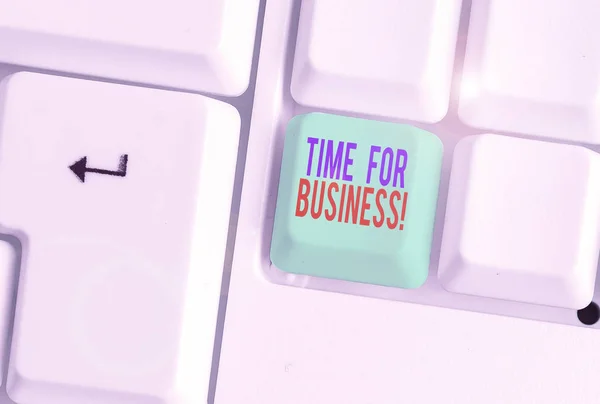 Ecriture conceptuelle montrant Time For Business. Photo d'affaires montrant les transactions réalisées dans le délai promis au client . — Photo