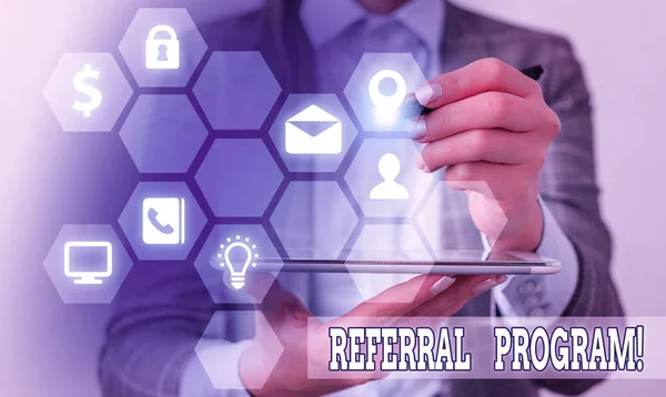 Conceptual hand writing showing Referral Program. Business photo text internal recruitment method employed by organizations. — Stock Photo, Image