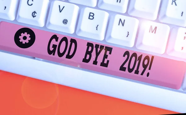 Signo de texto que muestra a Dios Adiós 2019. Foto conceptual expresar buenos deseos al despedirse o al final del año pasado . — Foto de Stock