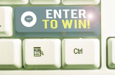 Enter To Win'i gösteren kavramsal el yazısı. Ödül kazanma ödülü için bir değer alışverişi gösteren iş fotoğrafı.