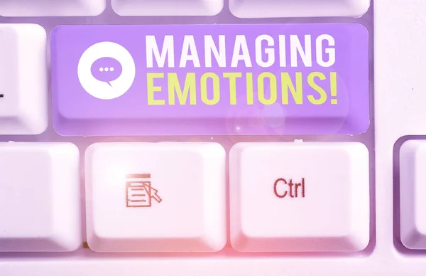Koncepcyjne pisanie ręczne pokazujące zarządzanie emocjami. Business Photo gablota zdolność być otwarte na uczucia i modulować je w siebie. — Zdjęcie stockowe