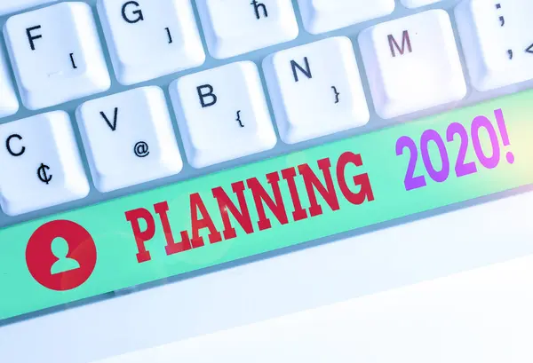 Kelime Yazma Planlama 2020 Gelecek yıl için bir şeyler planlama süreci için iş konsepti. — Stok fotoğraf