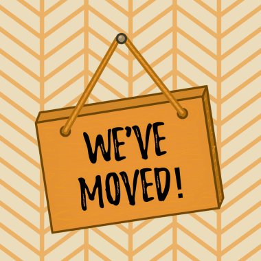 Taşıdığımız Kelime Yazma metni. Güçlü duygulara sahip olmanın iş anlayışı hüzün ya da sempati, kare dikdörtgenler, gerçek dışı ahşap karikatürler, renkli duvarlara asılı..