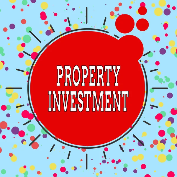 Textový rukopis Property Investment. Pojetí znamená Aktivum zakoupené a držené primárně pro své budoucí výnosy asymetrický nerovnoměrný tvar vzoru objektu obrysu vícebarevný design. — Stock fotografie