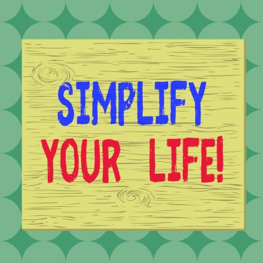 Hayatınızı Basitleştiren Kavramsal El Yazıları. İş fotoğrafı sergisi önemli şeylere odaklanmış ve bırak da daha azı için başkası endişelensin. Kare dikdörtgen, renkli duvardaki gerçek dışı karikatür ahşabı..