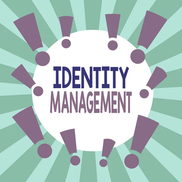 Manuscrito texto Identity Management. Conceito que significa a administração de identidades individuais dentro de um sistema Formato assimétrico desigual formato padrão objeto esboço design multicolorido . — Fotografia de Stock