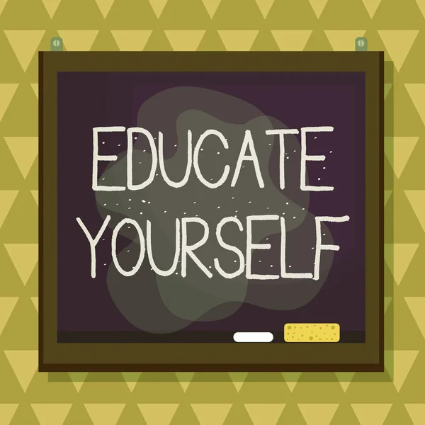 Signo de texto mostrando Educate Yourself. Foto conceptual Para entrenar o prepararse en un área o tema en particular Forma asimétrica desigual patrón objeto contorno diseño multicolor . —  Fotos de Stock