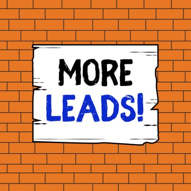 Daha fazla ipucu gösteren metin işareti. Tüketici ilgisinin kavramsal fotoğraf başlatılması veya ürün tahtadan kare tahta çerçeve boş çerçeve oyukları ahşap panel renkli kereste oyukları.