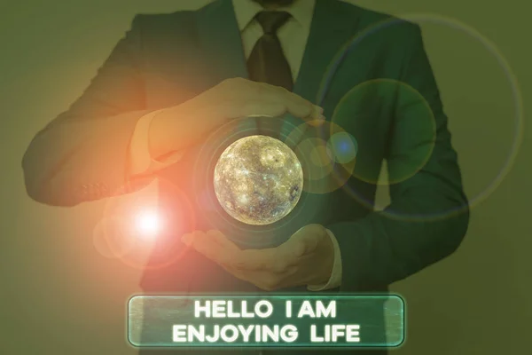 Word írás szöveg Hello I Am Enjoying Life. Üzleti koncepció a boldog nyugodt életmódhoz Élvezze az egyszerű dolgokat A kép elemei által nyújtott Nasa. — Stock Fotó