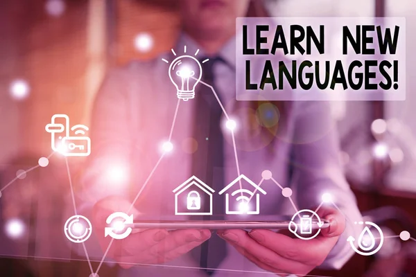 El yazısı metin yazma Yeni Diller öğrenin. Kavram, yabancı lang iletişim yeteneği geliştirme anlamı. — Stok fotoğraf