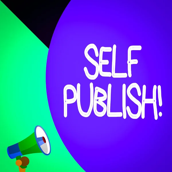 Слово, що пише текст Self Publish. Бізнес-концепція для письменника публікувати шматок з них працює незалежно за свій рахунок Половина величезної кулі порожній текст з невеликим мегафоном. Оголошення . — стокове фото