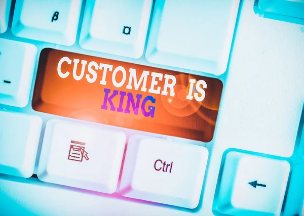 Word writing text Customer Is King. Business concept for Serve attentively and properly Deliver the needs urgently White pc keyboard with empty note paper above white background key copy space. — Zdjęcie stockowe