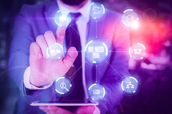 Мы нуждаемся в тебе. Экспозиция деловой фотографии для удовлетворения потребностей в назначении обязанности или обязательства Фото фотосистемы Схема сети современных технологий смарт-устройство
