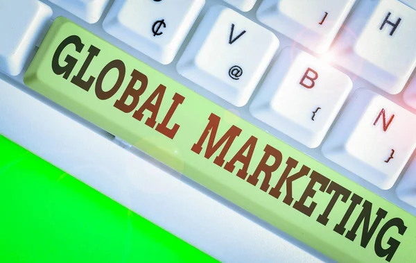 Texte d'écriture de mots Global Marketing. Concept d'entreprise pour l'entreprise vend les mêmes produits sur le marché mondial . — Photo