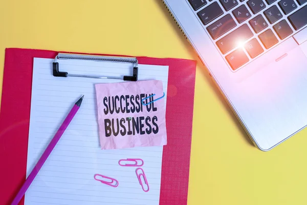 Escrevendo Uma Nota Mostrando Negócios Sucesso Conceito Negócio Para Realização — Fotografia de Stock