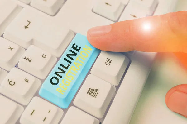 Schreibnotiz Mit Online Registrierung Geschäftskonzept Zur Registrierung Über Das Internet — Stockfoto