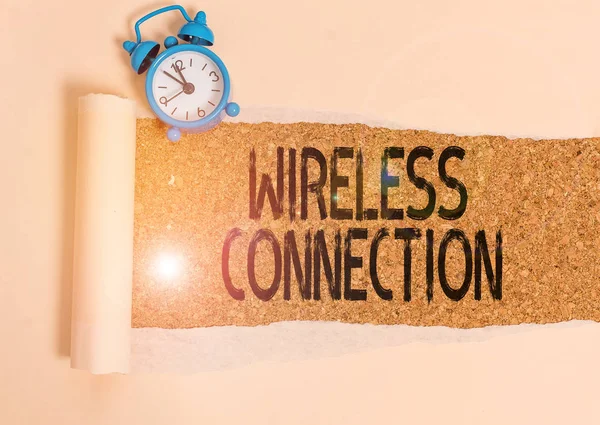 Writing Note Showing Wireless Connection Business Concept Physical Wired Connection — Stock Photo, Image