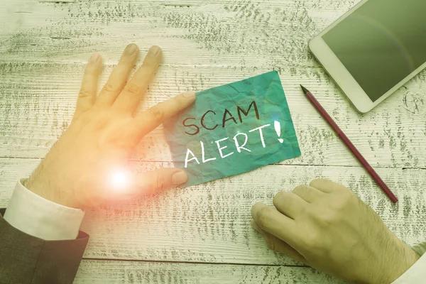 Writing Note Showing Scam Alert Business Concept Fraudulently Obtain Money — ストック写真