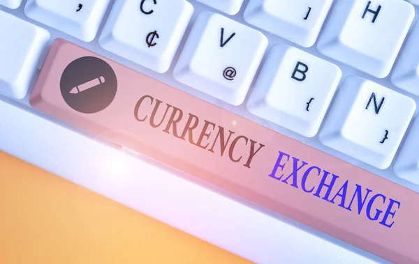 Konzeptionelle Handschrift, die den Geldwechsel zeigt. Business-Foto-Text-Rate, bei der eine Währung gegen eine andere getauscht wird. — Stockfoto