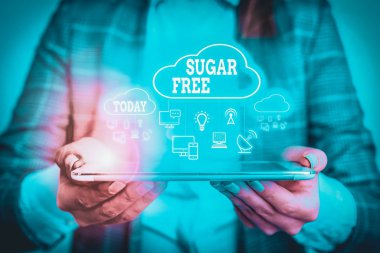 Şekersiz 'i gösteren mesaj işareti. Şekerin yerine yapay tatlandırıcı madde içeren iş fotoğrafı sergisi