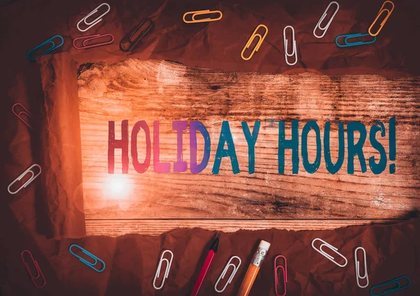 Holiday Hours Yazısı Esnek Çalışma Çizelgeleri Altında Çalışanlar Için Kavramsal — Stok fotoğraf