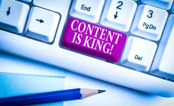 Text Nápisem Content King Obchodní Fotografie Text Marketing Zaměřený Rostoucí — Stock fotografie