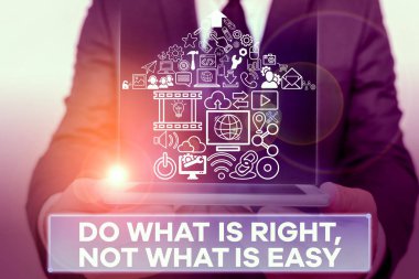 Neyin Doğru Olduğunu Gösteren Metin Işareti Kolay Değil. Doğru olanı savunmaya istekli iş fotoğrafı