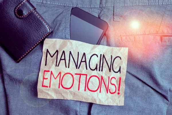 Pisanie Notatki Pokazującej Zarządzanie Emocjami Biznes Koncepcja Zdolności Być Otwarty — Zdjęcie stockowe