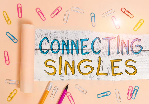 Znak Tekstowy Pokazujący Connecting Singles Biznes Photo Showcasing Online Dating — Zdjęcie stockowe