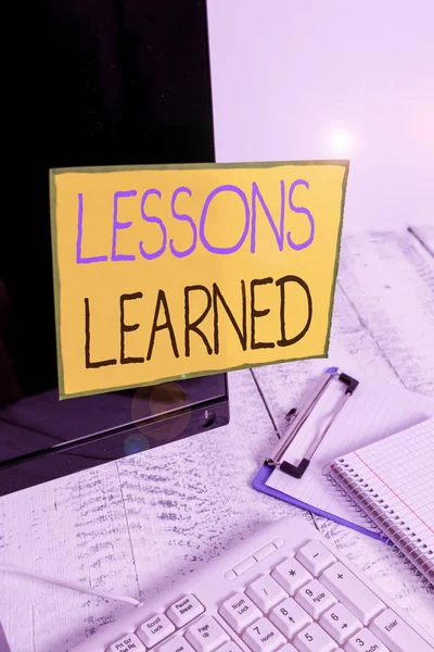 Szövegírási Szöveg Lessons Learned Üzleti Fotó Bemutatja Tudás Vagy Megértés — Stock Fotó