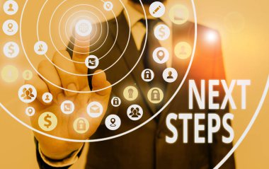 Sonraki Adımları gösteren bir not yazıyorum. İlkini bitirdikten sonra yaptığın bir şeyin iş konsepti.