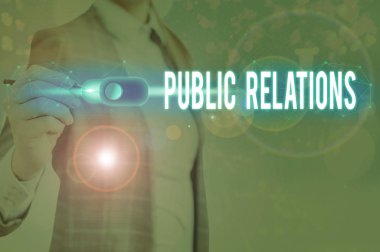 Halkla İlişkiler el yazısı. Kamu ve şirket arasındaki ilişkinin kavramsal fotoğraf durumu