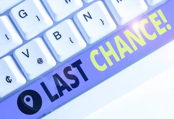 Word Szöveg Írása Last Chance Üzleti Fotó Bemutató Végső Lehetőséget — Stock Fotó