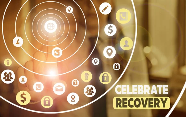 İyileşme Kutlaması 'nı gösteren kavramsal el yazısı. Yaralı ya da acı çeken herkes için konsept demek iyileşme programı demektir.