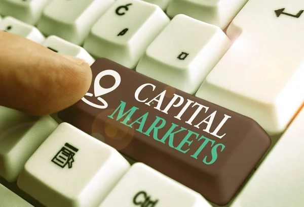 Handwriting Text Capital Markets Conceptual Photo Buyers Sellers Engage Trade — 스톡 사진