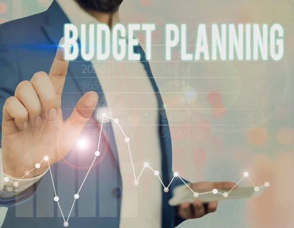 文字书写 预算计划 制作预算然后使用预算的商业照片展示过程 — 图库照片