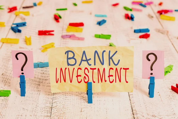 Escrita Mão Conceitual Mostrando Investimento Bancário Conceito Que Significa Intermediário — Fotografia de Stock