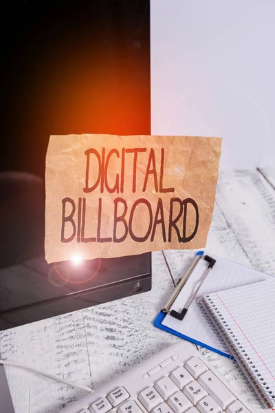 Концептуальный Почерк Показывающий Digital Billboard Концепция Означает Рекламный Щит Который — стоковое фото